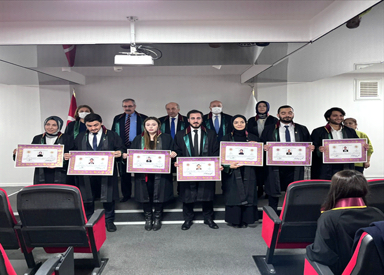 MESLEKTAŞLARIMIZ RUHSATNAMELERİNİ ALDILAR