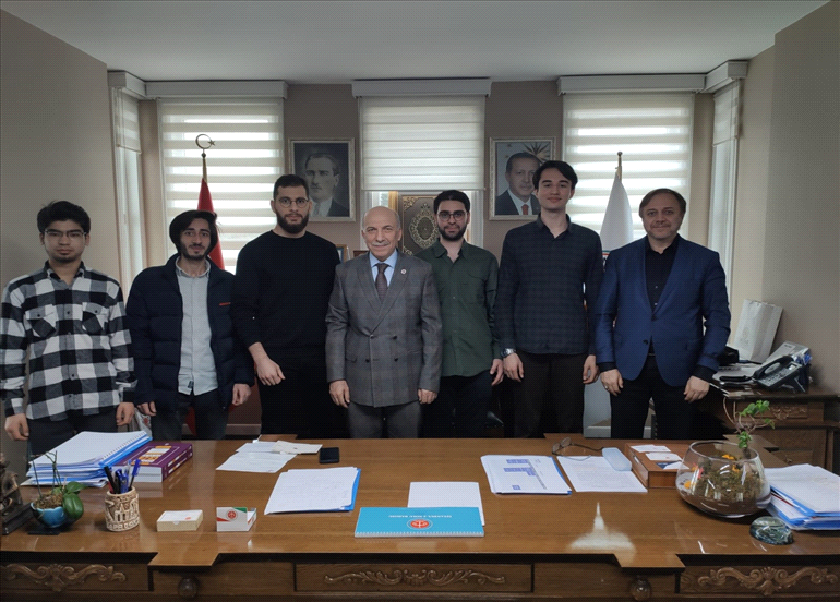 BAŞKANIMIZ HUKUK FAKÜLTESİ ÖĞRENCİLERİYLE BİR ARAYA GELDİ