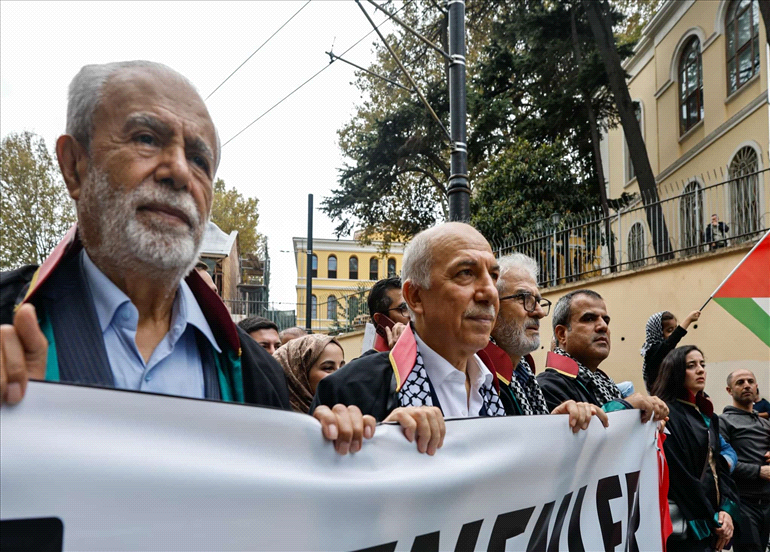 FİLİSTİNE DESTEK YÜRÜYÜŞÜ GERÇEKLEŞTİRİLDİ